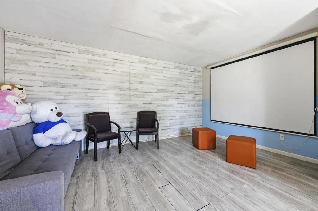 https://cdn.realtyfeed.com/cdn/127/306793251/ac25bbe43fe56a153c1fe18daa842478.webp