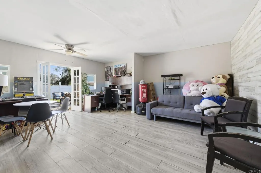 https://cdn.realtyfeed.com/cdn/127/306793251/b39295d3afbcfb3f988f35f51ab0df75.webp