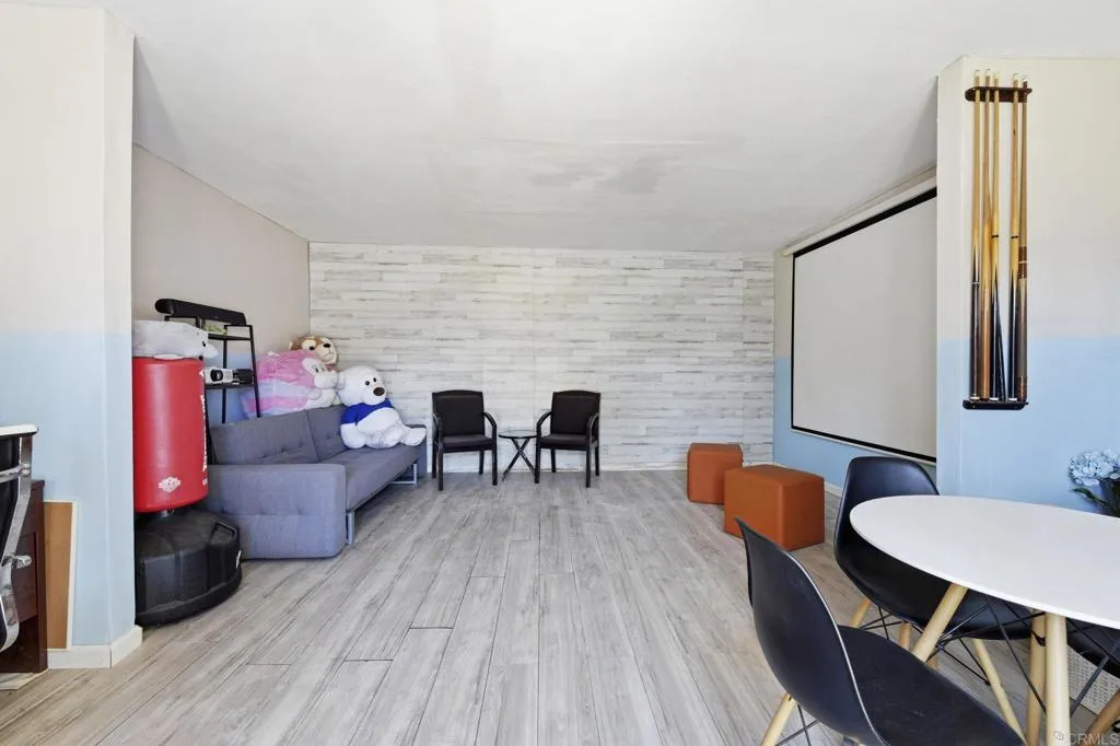 https://cdn.realtyfeed.com/cdn/127/306793251/f83be8b2e0c1d453dabe03a9a199e2cb.webp