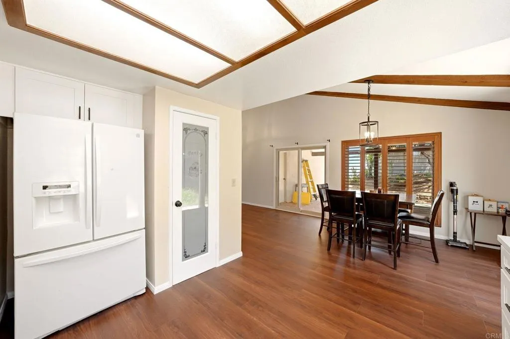 https://cdn.realtyfeed.com/cdn/127/306793254/219c3d07c1b6c37f164438f14054d2d3.webp