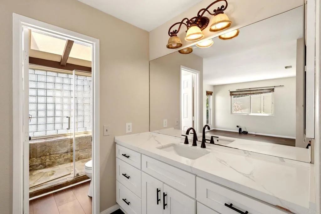 https://cdn.realtyfeed.com/cdn/127/306793254/4a37e8a3e67df63e86dddbe892c8112d.webp