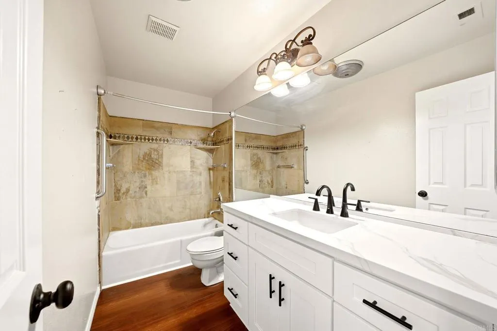 https://cdn.realtyfeed.com/cdn/127/306793254/4fd558f6c99a7fa866cc150b7a542214.webp