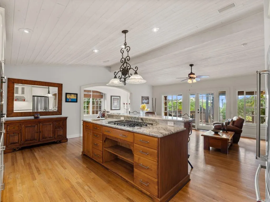 https://cdn.realtyfeed.com/cdn/127/306793273/1d08228456cb2c857a4b3de8203338d8.webp