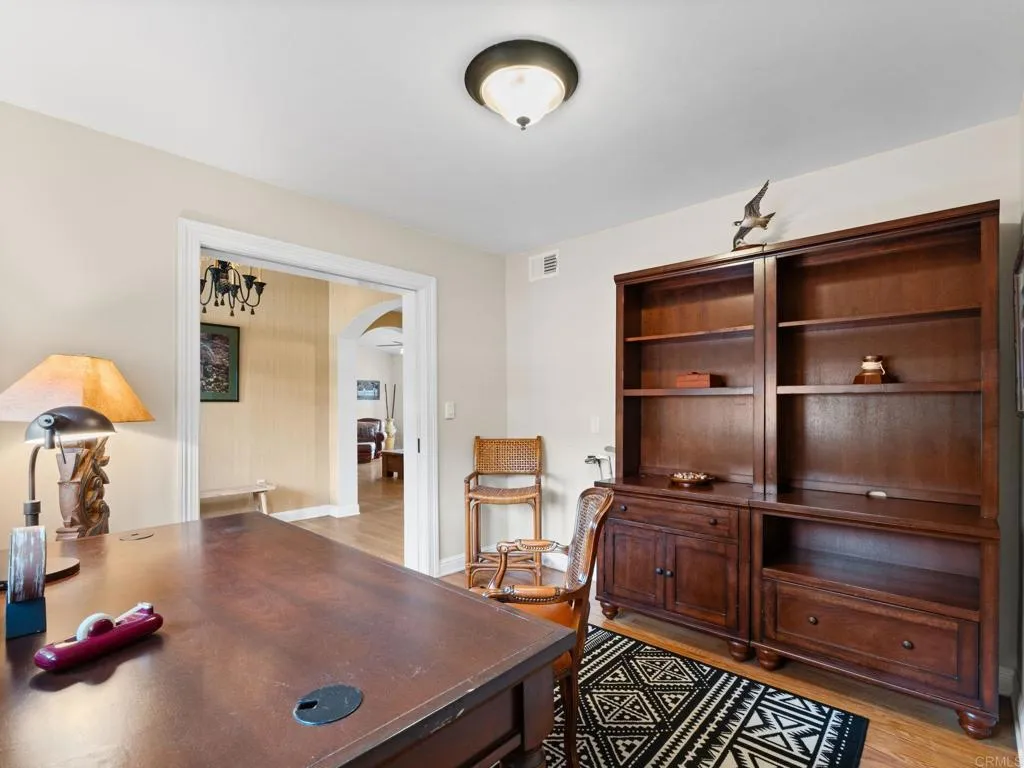 https://cdn.realtyfeed.com/cdn/127/306793273/6067706acdf6f6af760c0defc46829a8.webp