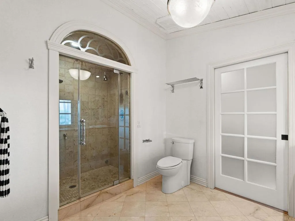 https://cdn.realtyfeed.com/cdn/127/306793273/9d6a922fced764bd63eae603fc90f9b7.webp