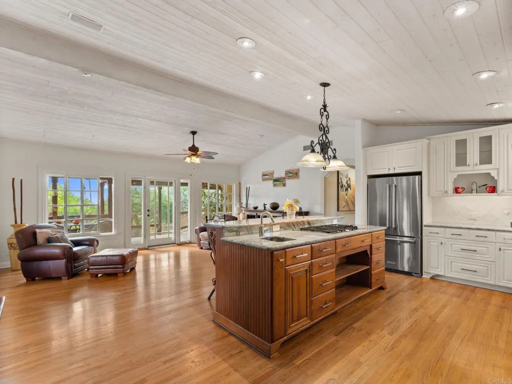 https://cdn.realtyfeed.com/cdn/127/306793273/9e4e8f2e321c3237b90d0a0bb971a729.webp