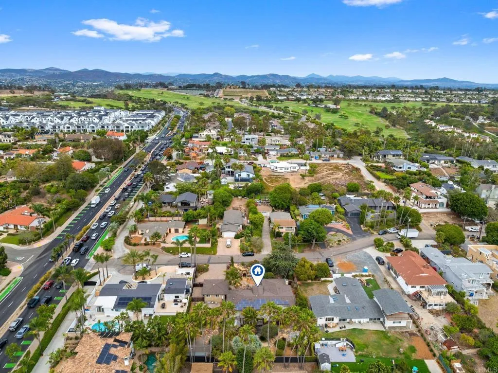 https://cdn.realtyfeed.com/cdn/127/306793273/abf182e5ca230abde5791443bd76b0fa.webp