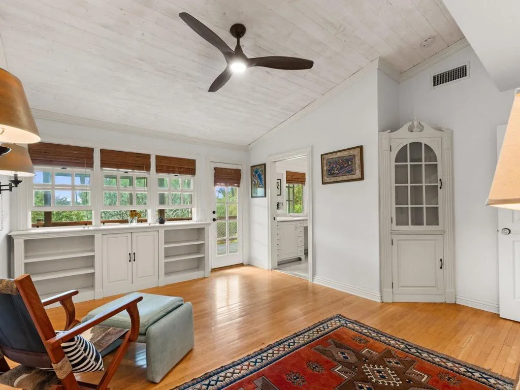 https://cdn.realtyfeed.com/cdn/127/306793273/e8ab4a6306ea5432061f37dc8b501c22.webp