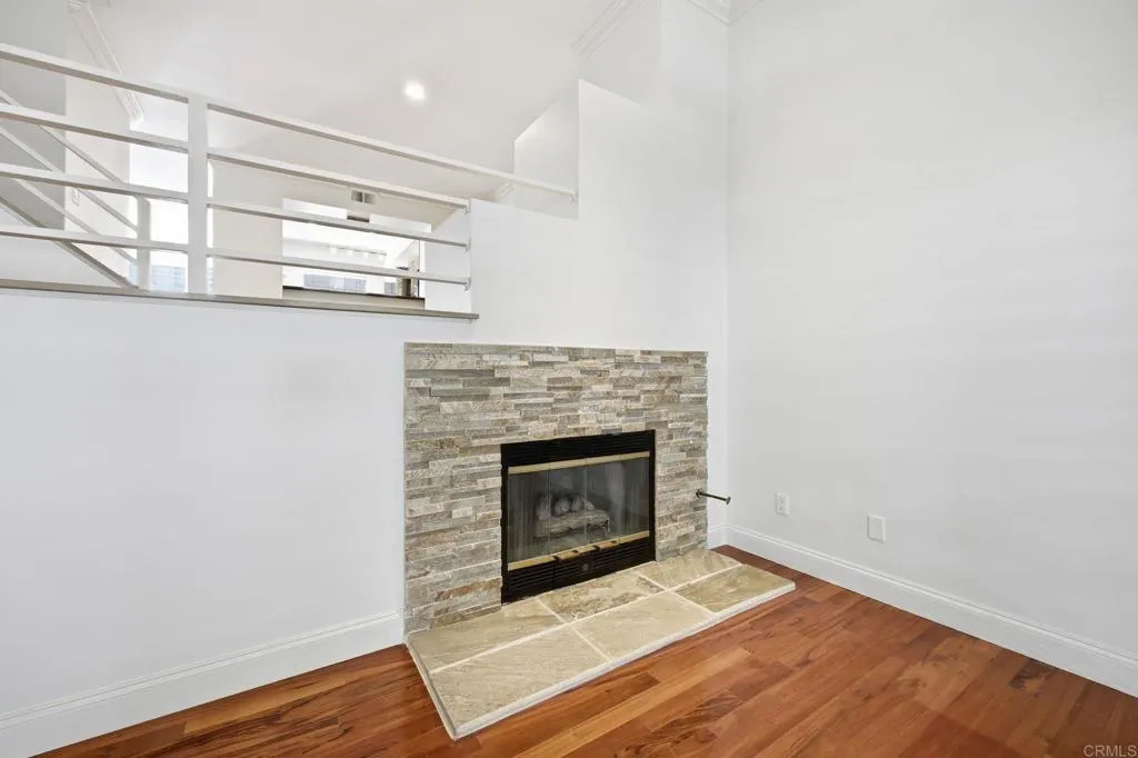 https://cdn.realtyfeed.com/cdn/127/306793277/12e61583cb7b76b893f7d0c3f7da75b4.webp