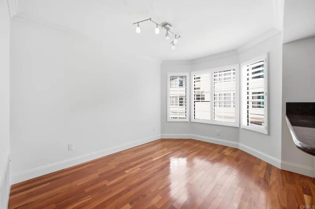 https://cdn.realtyfeed.com/cdn/127/306793277/140951cfaacc09557752d9ac26acd621.webp