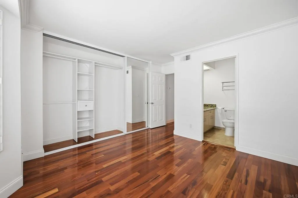 https://cdn.realtyfeed.com/cdn/127/306793277/634dc396c62518c7316f5545722f4978.webp