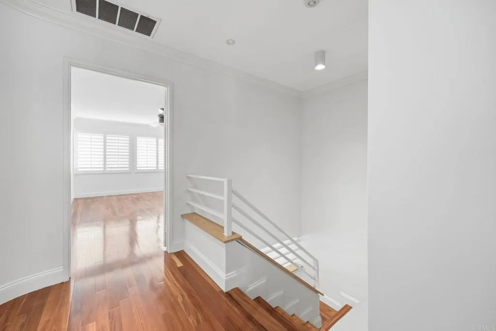 https://cdn.realtyfeed.com/cdn/127/306793277/e9b87671edb8595750379c09da3127f6.webp