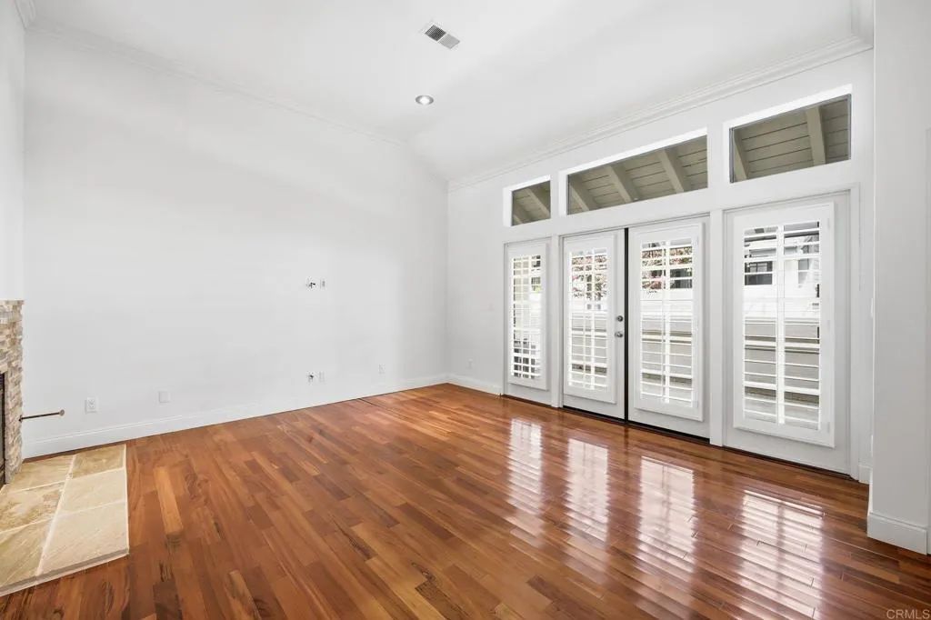 https://cdn.realtyfeed.com/cdn/127/306793277/eb1d61320f63458802e17f0479b1b49a.webp