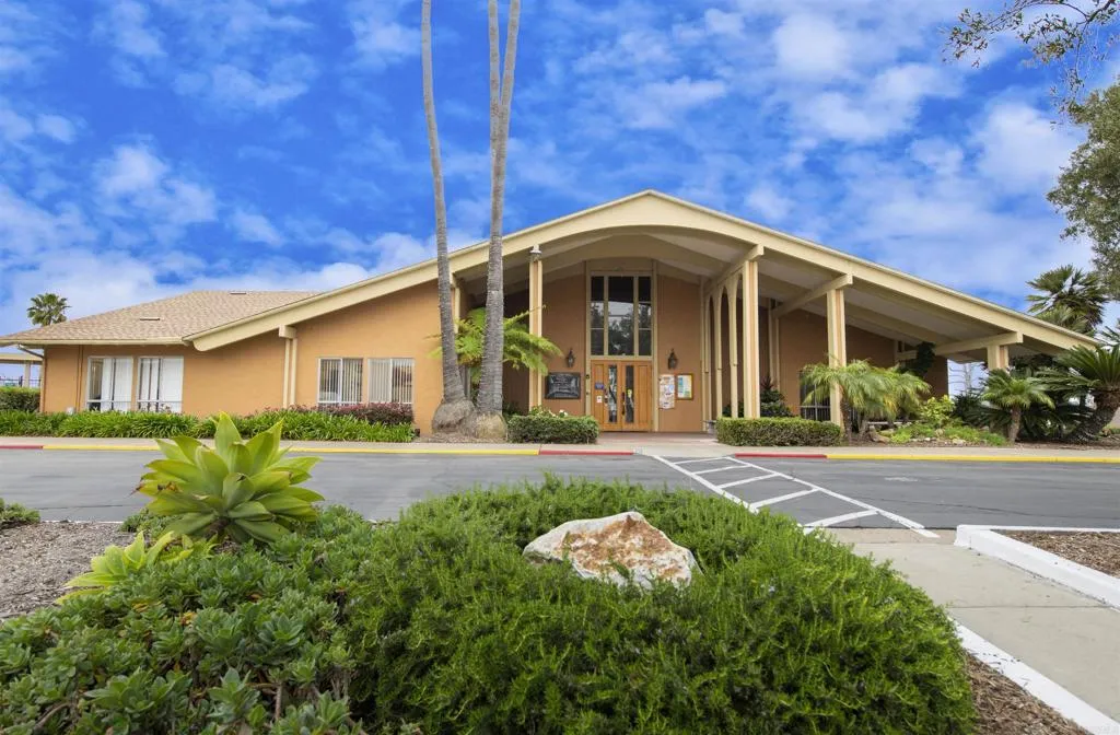 https://cdn.realtyfeed.com/cdn/127/306793278/cffd11f8e1e12ef0bd5ffb1932ed0ad2.webp