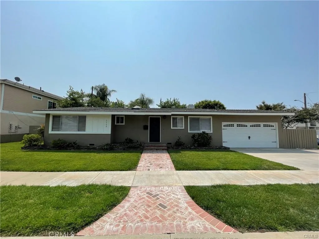 Huntington Beach, CA 92648