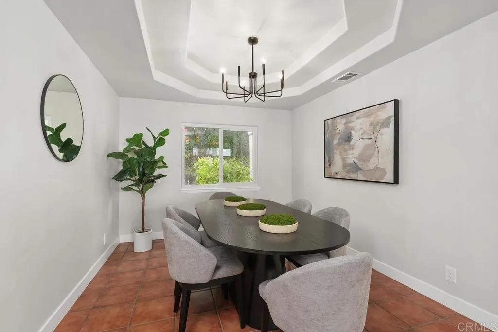 https://cdn.realtyfeed.com/cdn/127/306793324/02c37b2e15f4a9f0f51abb9daf811cc5.webp