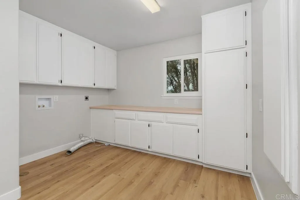 https://cdn.realtyfeed.com/cdn/127/306793324/4c5dd3566e4f116b65048dd626645837.webp