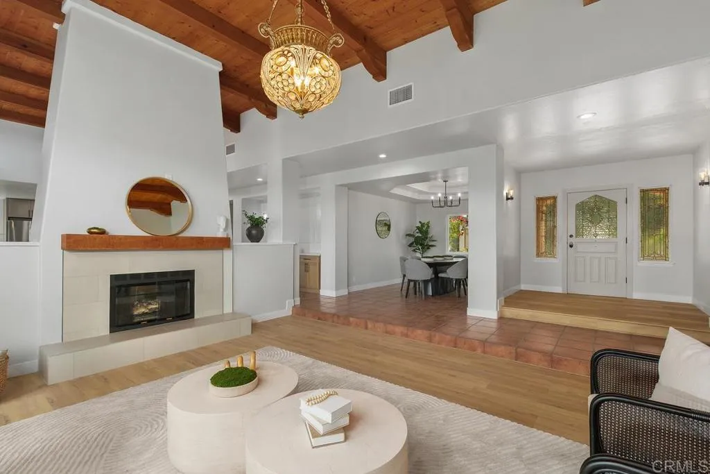 https://cdn.realtyfeed.com/cdn/127/306793324/5bf59e1834048b21a540bd90d62c8f9b.webp