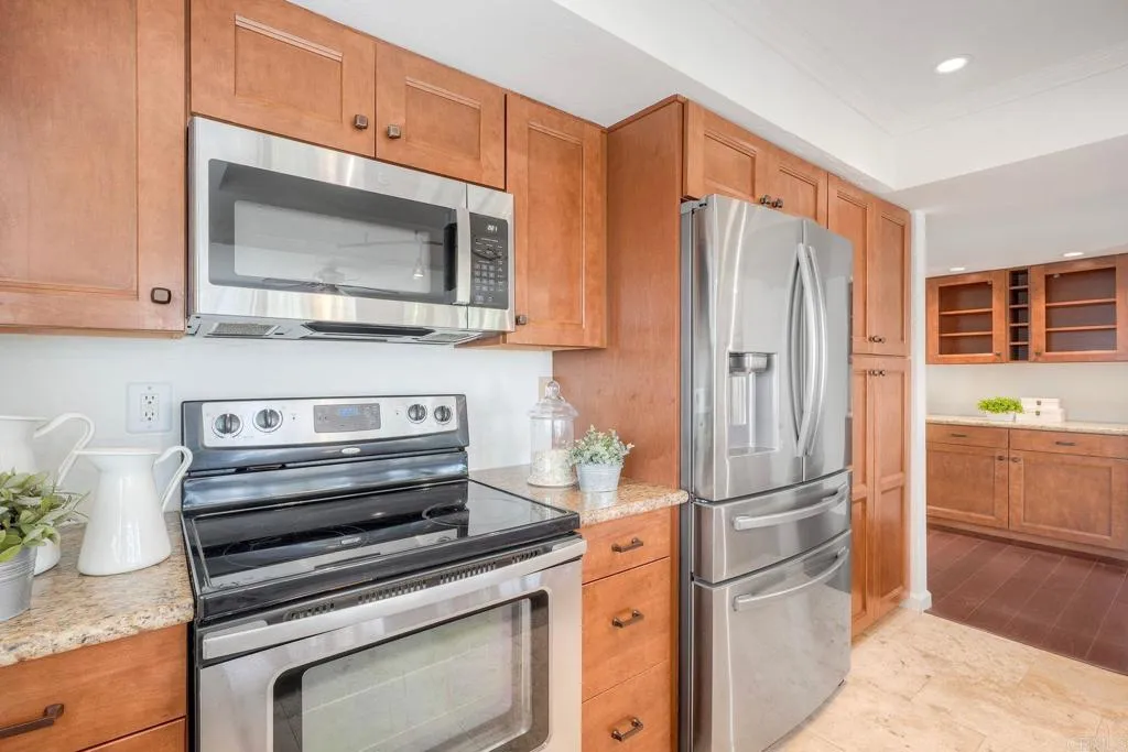 https://cdn.realtyfeed.com/cdn/127/306793334/dfddd457012b3964afcfe8ce01d237b7.webp