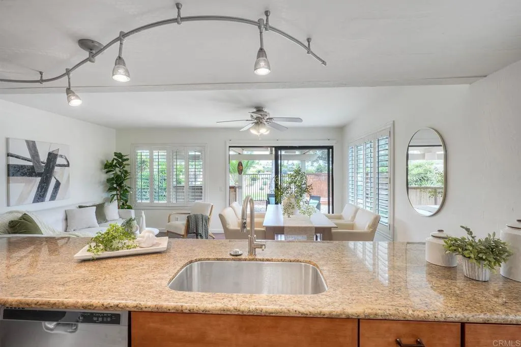 https://cdn.realtyfeed.com/cdn/127/306793334/efc3d468889edf8c65d34fe56ccdeb19.webp