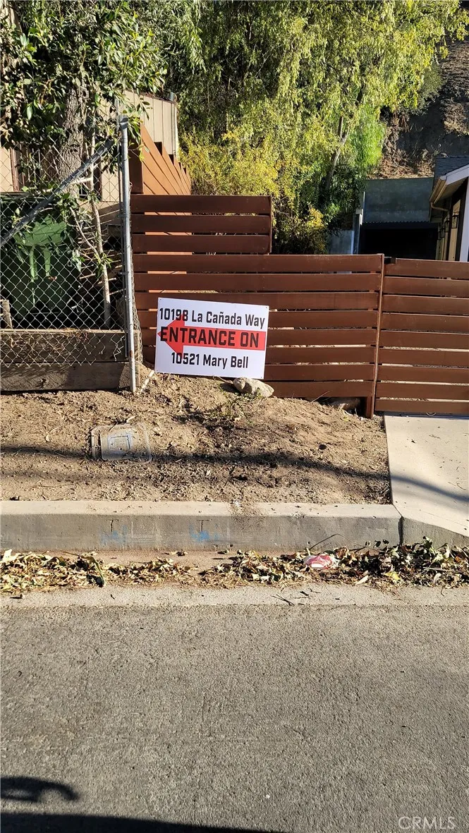Sunland, CA 91040