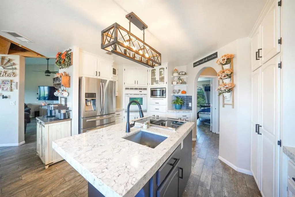 https://cdn.realtyfeed.com/cdn/127/306793382/035789740338ccc154a22ac664ebdd1c.webp