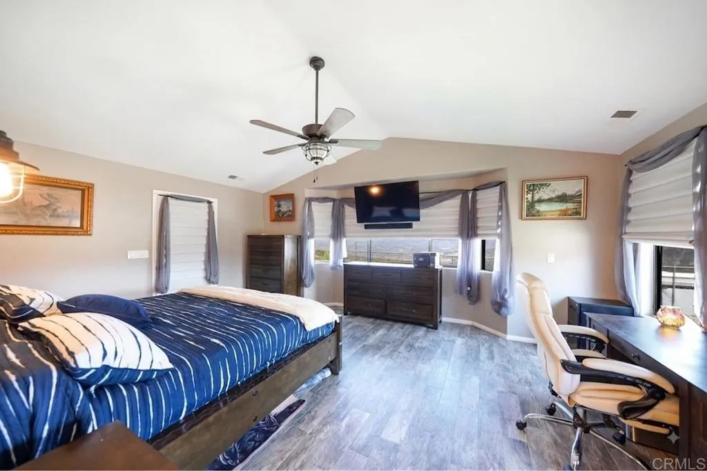 https://cdn.realtyfeed.com/cdn/127/306793382/7351fb138eb51f7571d9433420d6a69b.webp