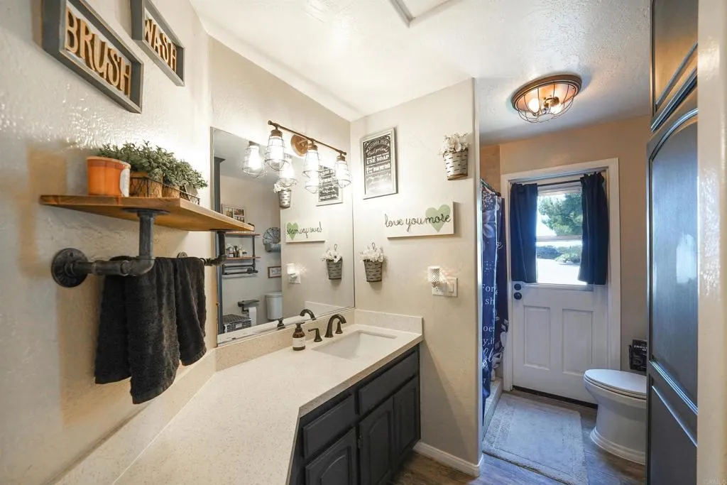 https://cdn.realtyfeed.com/cdn/127/306793382/77cd6bdb60d9729f1ecd68897eea264a.webp