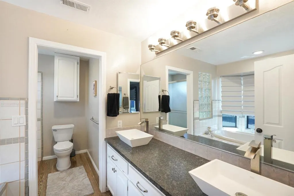 https://cdn.realtyfeed.com/cdn/127/306793382/9d071cc0382eaf9cd2d368e2668875e9.webp
