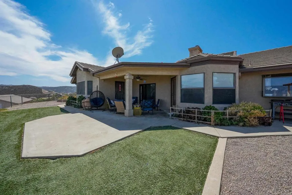 https://cdn.realtyfeed.com/cdn/127/306793382/bf7002c38cc6e54238f7de4af8a279e8.webp