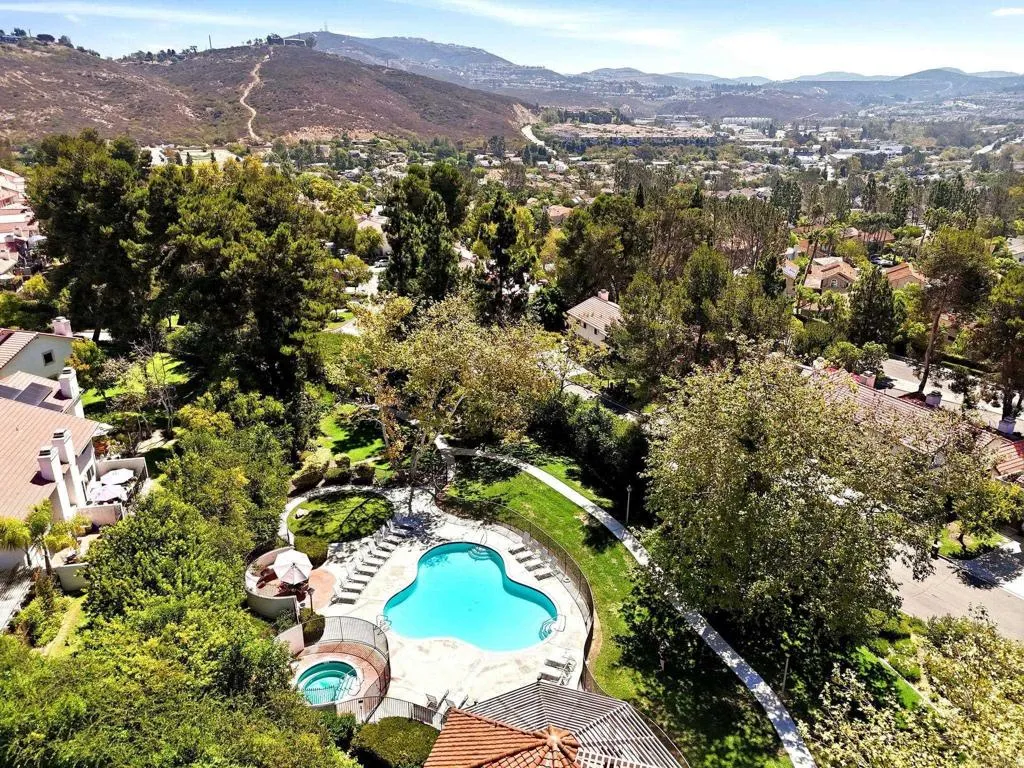 Photo #47: PTP2606251 Listing: Photo #47