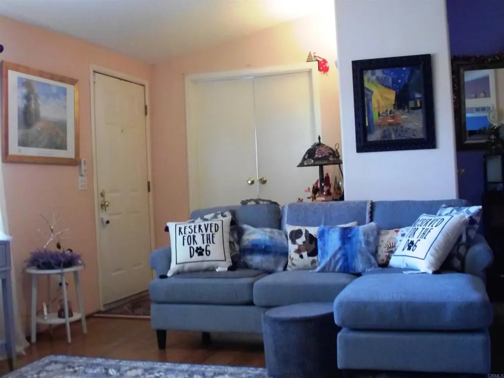 https://cdn.realtyfeed.com/cdn/127/306793430/ddd7bb3b37f20f9618e9a0091392ad7d.webp