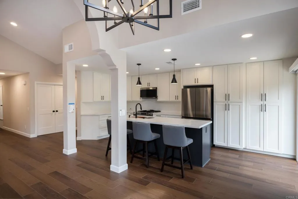 https://cdn.realtyfeed.com/cdn/127/306793440/2d0907e9675eca782c4b2d4cc78cf116.webp