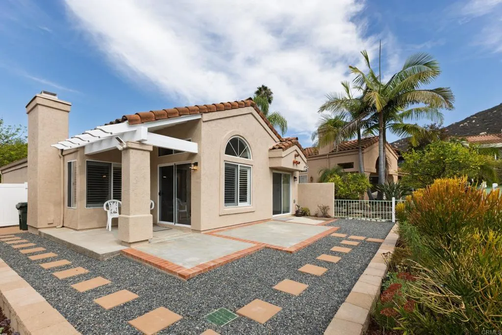 https://cdn.realtyfeed.com/cdn/127/306793440/2ff8c804aa0a0b663d8b6010dace9b30.webp