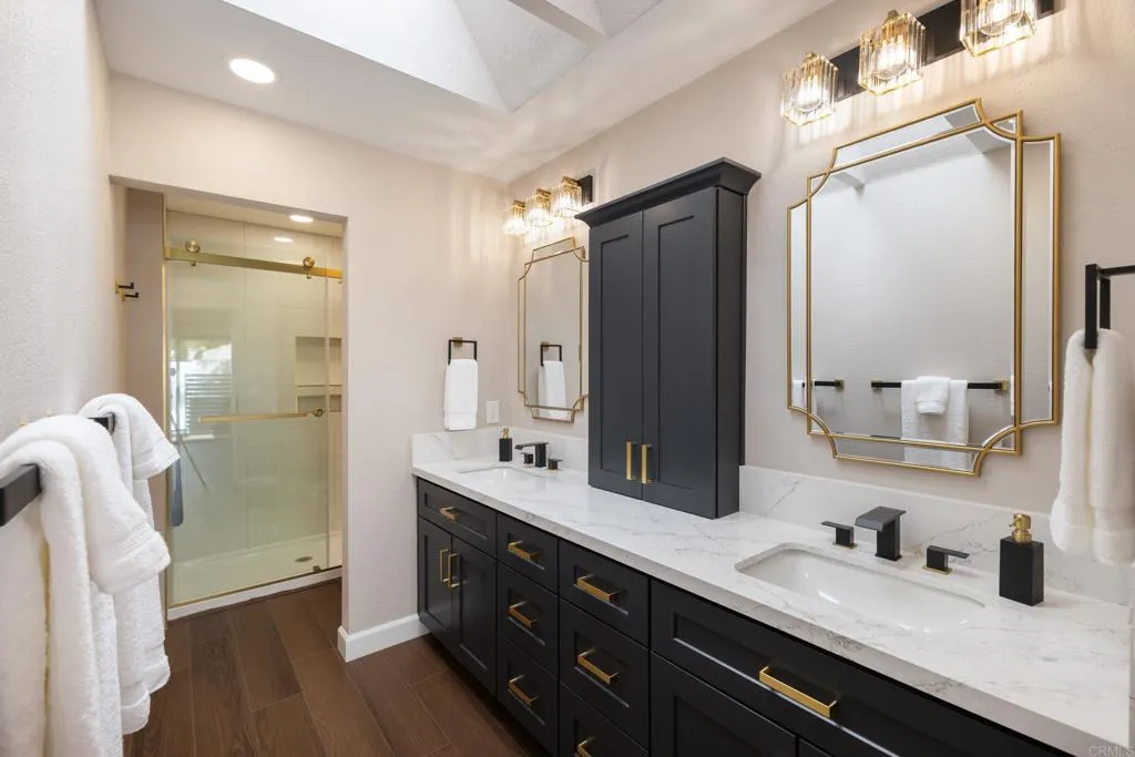 https://cdn.realtyfeed.com/cdn/127/306793440/f75e0e538caf9614cd51905f8e83b22d.webp