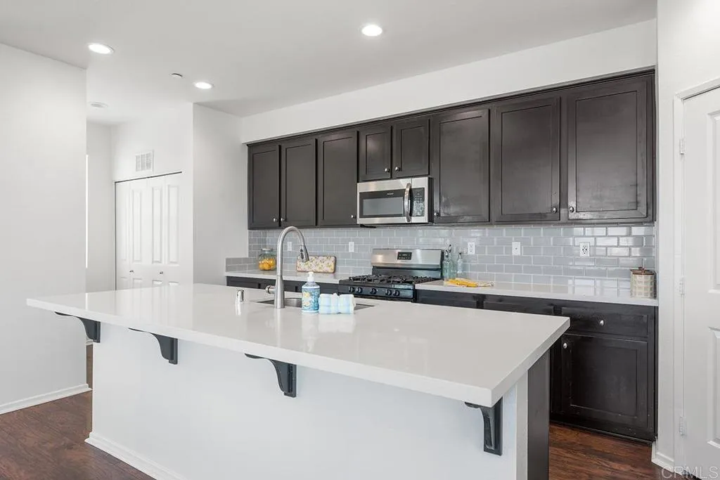 Photo #1: PTP2606254 Listing: Photo #1