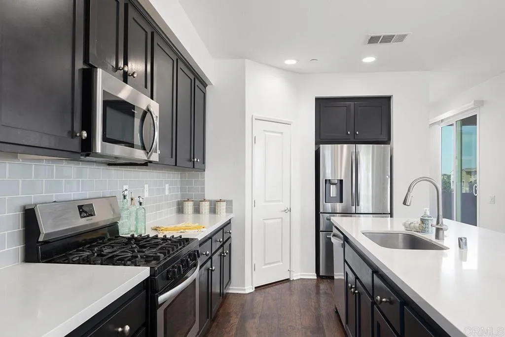Photo #12: PTP2606254 Listing: Photo #12