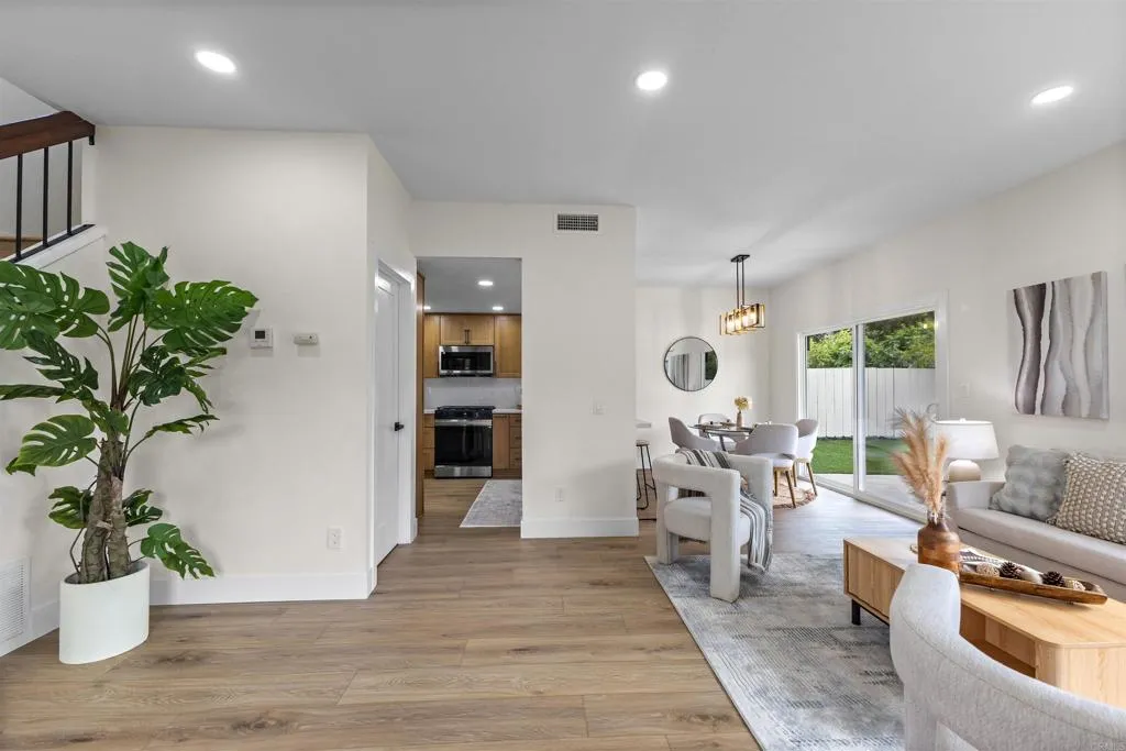 7902 Tinaja Lane, San Diego, CA 92139 - Photo 4 of 43, San Diego, CA
