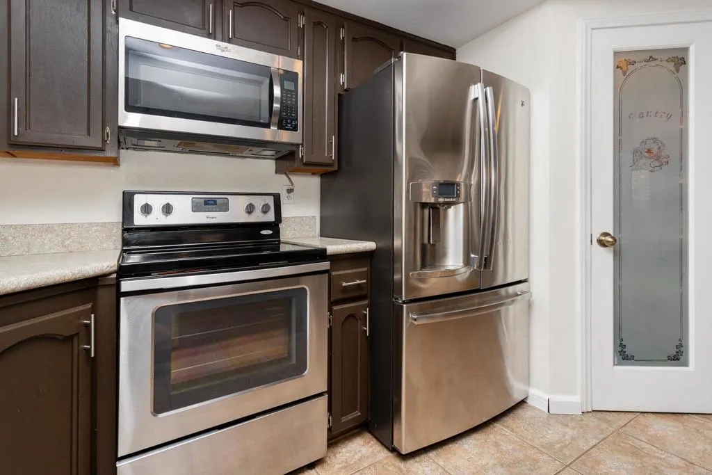 https://cdn.realtyfeed.com/cdn/127/306793521/8e09cf1f77e8282046b10e6a4a95c8e3.webp
