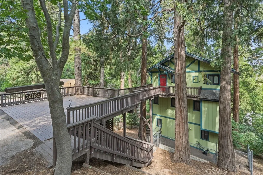 Crestline, CA 92325