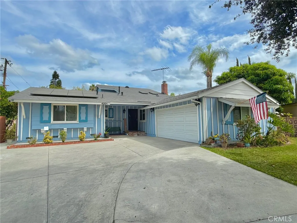 Fullerton, CA 92833