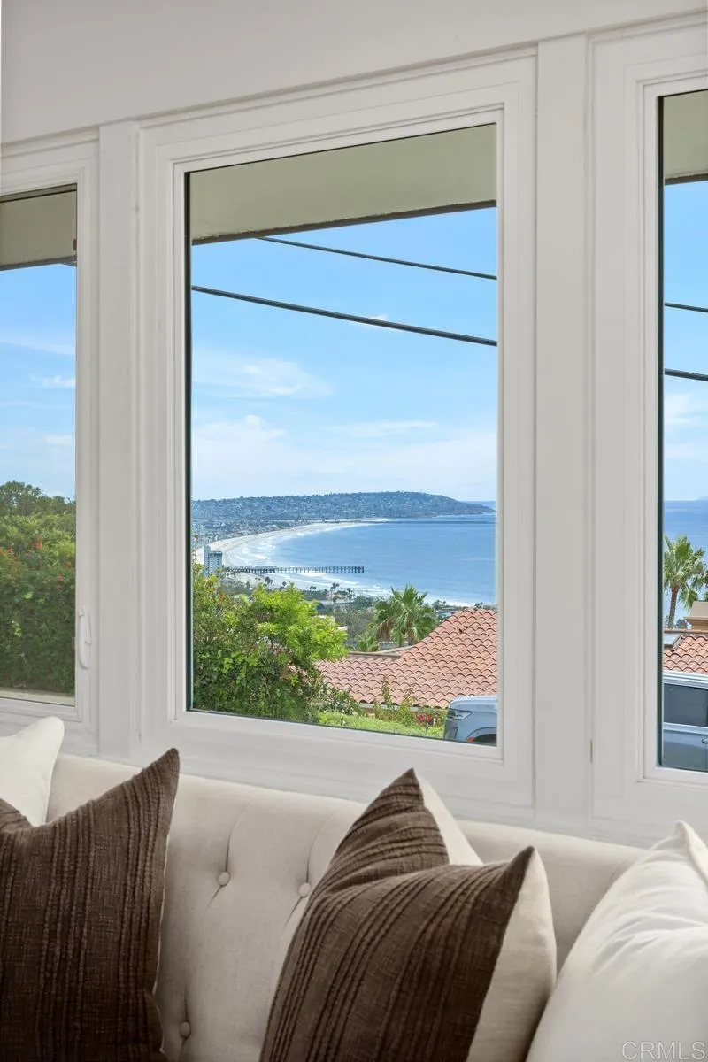 https://cdn.realtyfeed.com/cdn/127/306793528/2ed56a532b04ea0b360b48ff4b70b9cc.webp