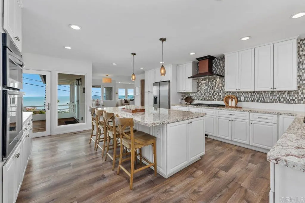 https://cdn.realtyfeed.com/cdn/127/306793528/42f0c8ca45bdb28e26561efd621b63bf.webp