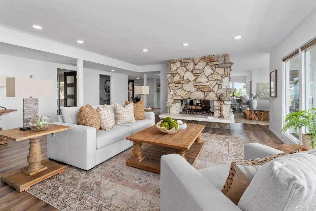 https://cdn.realtyfeed.com/cdn/127/306793528/547fe727ded14928c1a7d2ba0f422da8.webp
