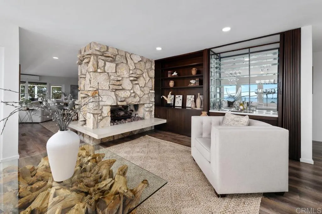 https://cdn.realtyfeed.com/cdn/127/306793528/84f1f9edaf0dff8f6e702ec9445f0cb9.webp