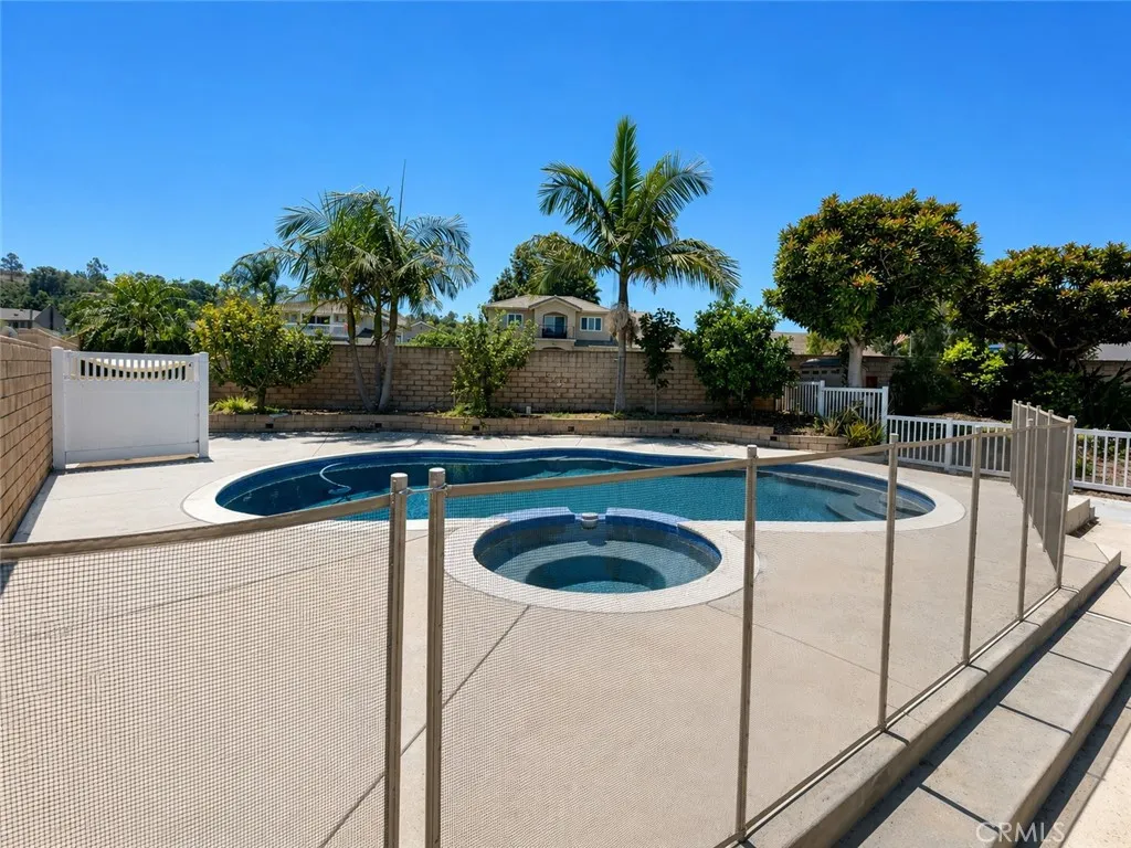 Anaheim, CA 92807