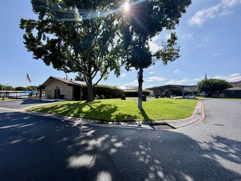 https://cdn.realtyfeed.com/cdn/127/306793553/233c061eb5ffca85e665a4b4cf2dcfc0.webp