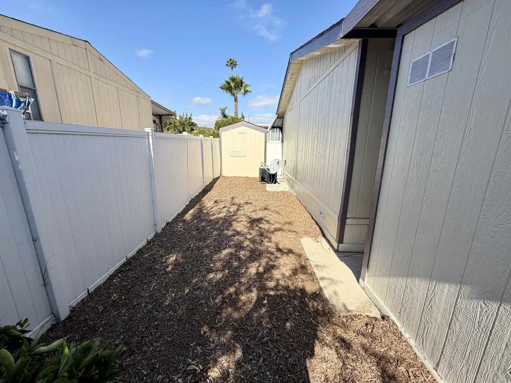 https://cdn.realtyfeed.com/cdn/127/306793553/2928e4e221f623f80f9eb66e9d9df72e.webp