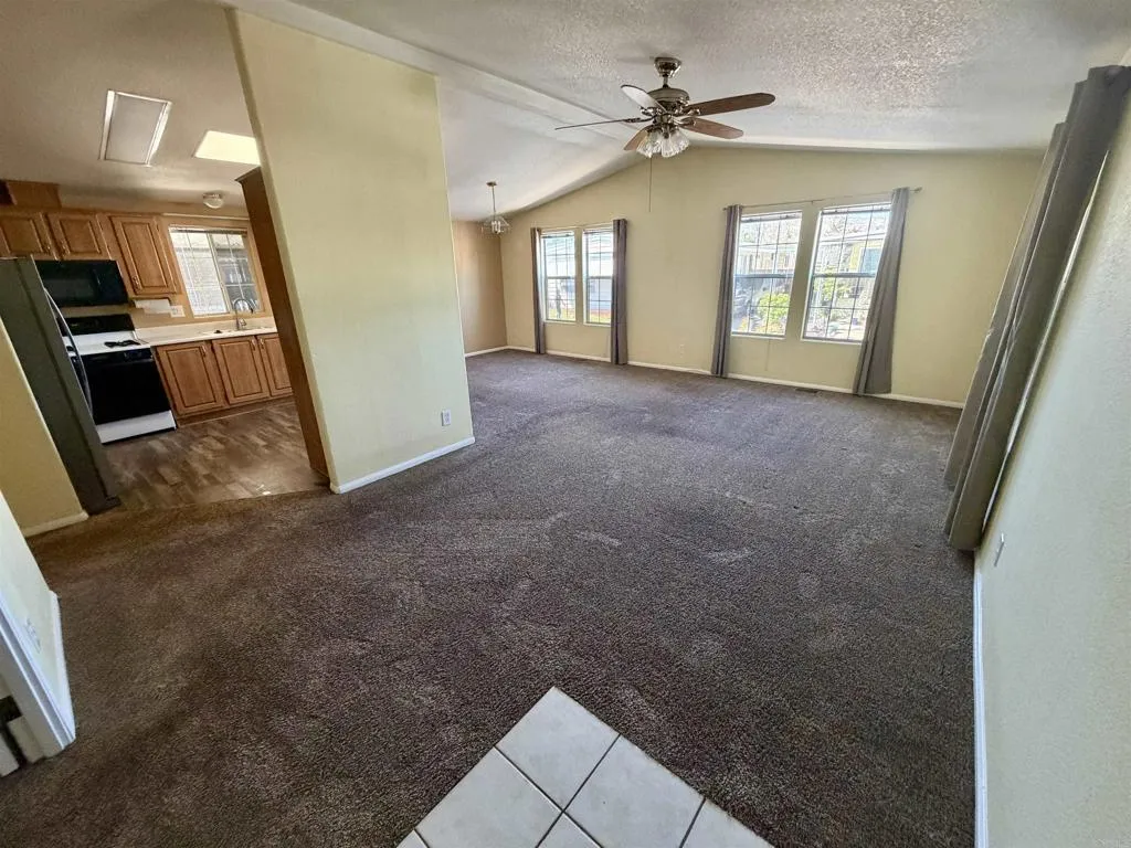 https://cdn.realtyfeed.com/cdn/127/306793553/445d9b4f072067e7d4cc1b551d8029f5.webp