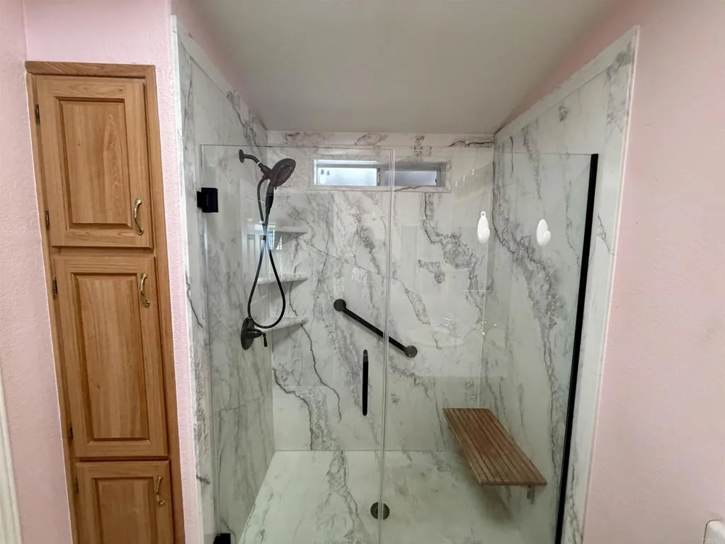 https://cdn.realtyfeed.com/cdn/127/306793553/75e3921bc057e7ea59643a5a96493c6f.webp